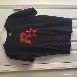 Red Dead Redemption 2 T-Shirt (GameStop Exclusive)